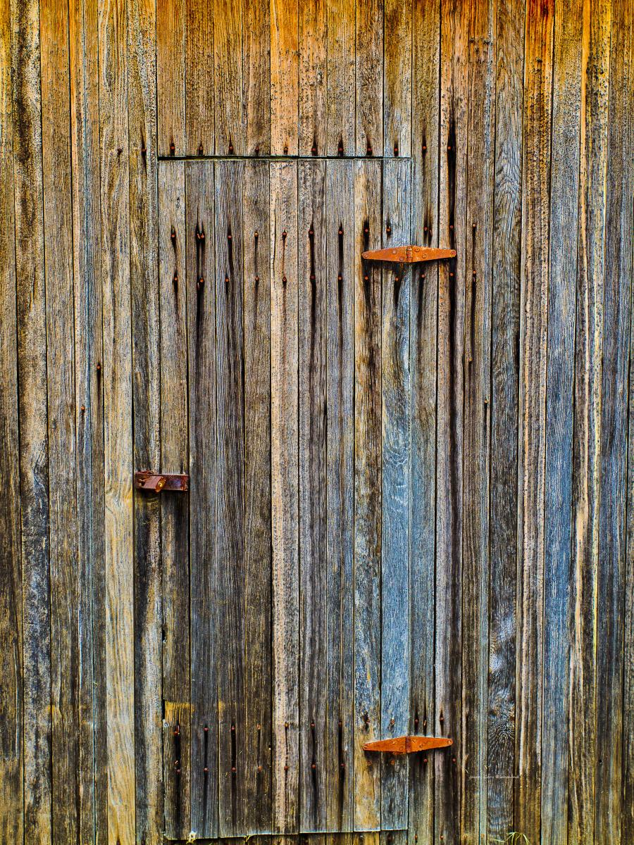 33007 architecture, barn door, ,.jpg
