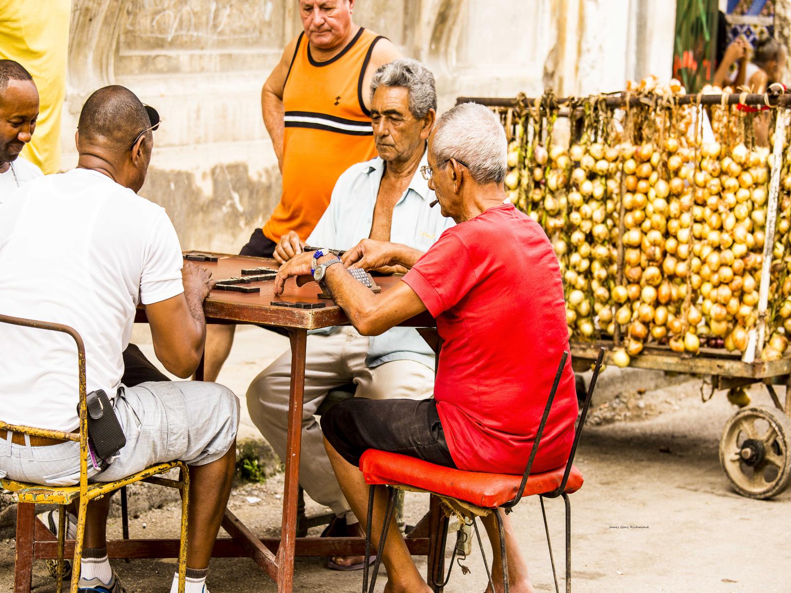 51121 cubans playing dominoes, street scenes,, .jpg