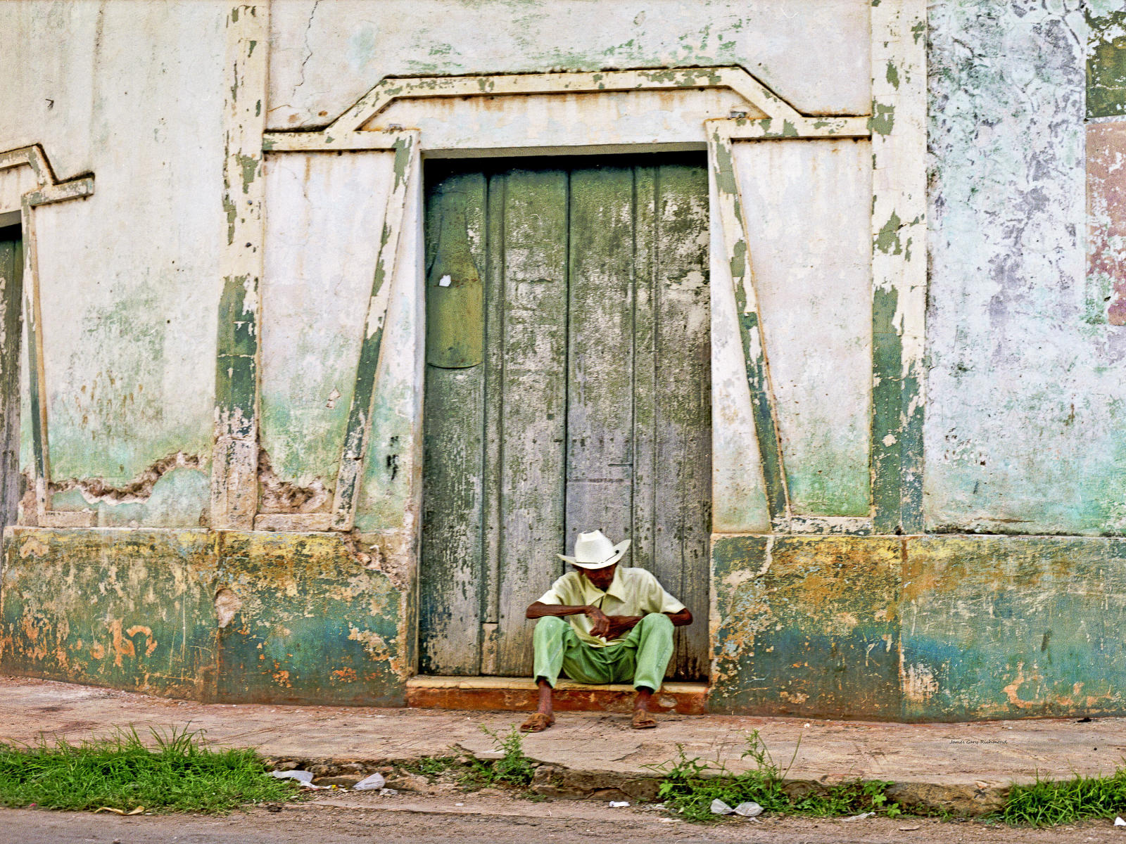 17601  architecture, decay, lifestyle,  .jpg