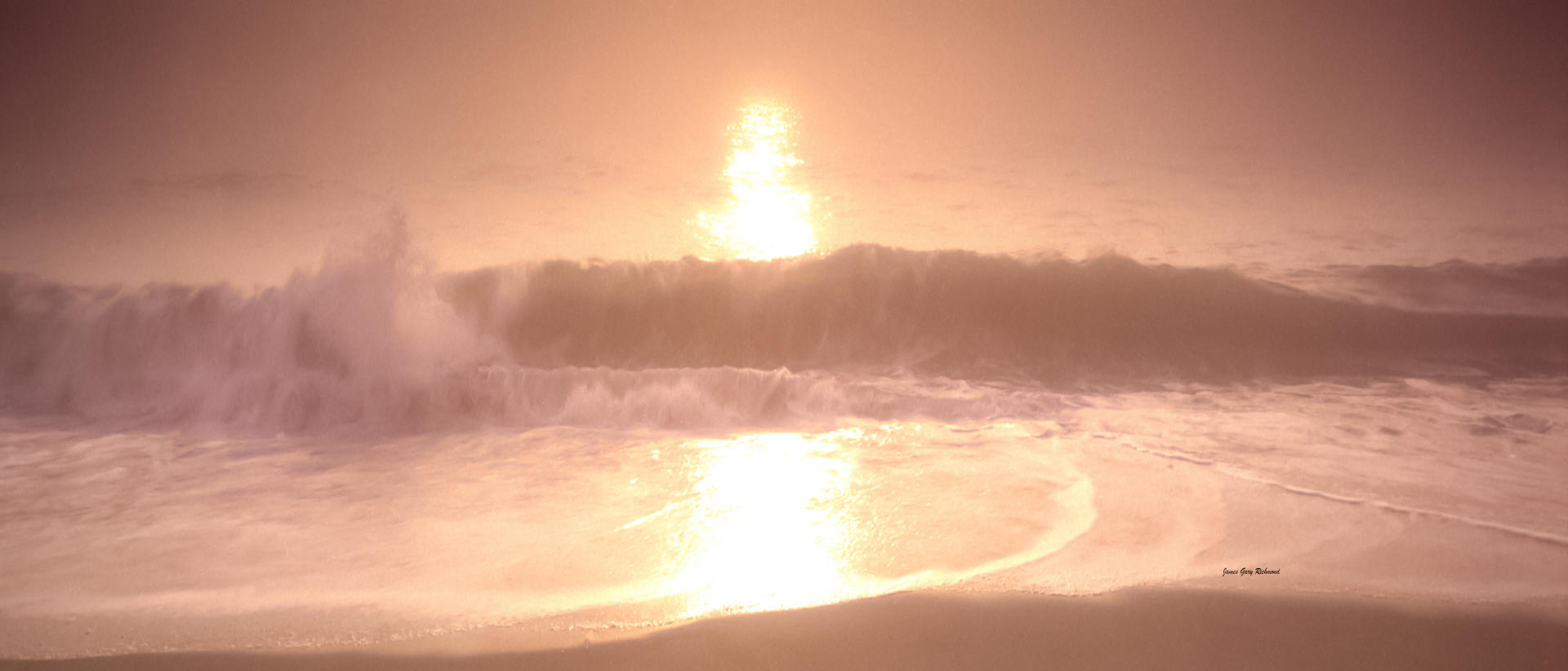 19786p seascape, beach, fog and wave .jpg