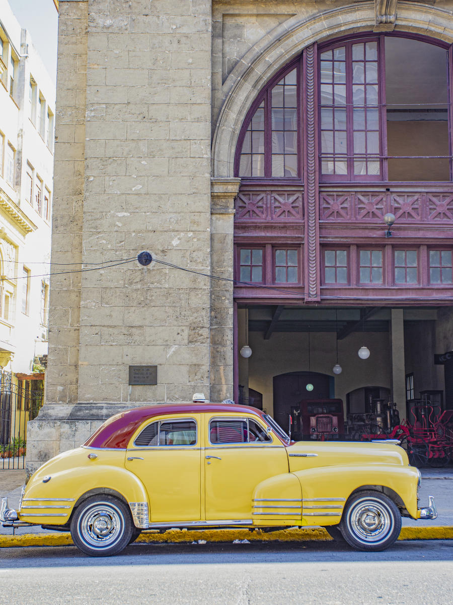 59996  architecture, havana  cuba cars.jpg