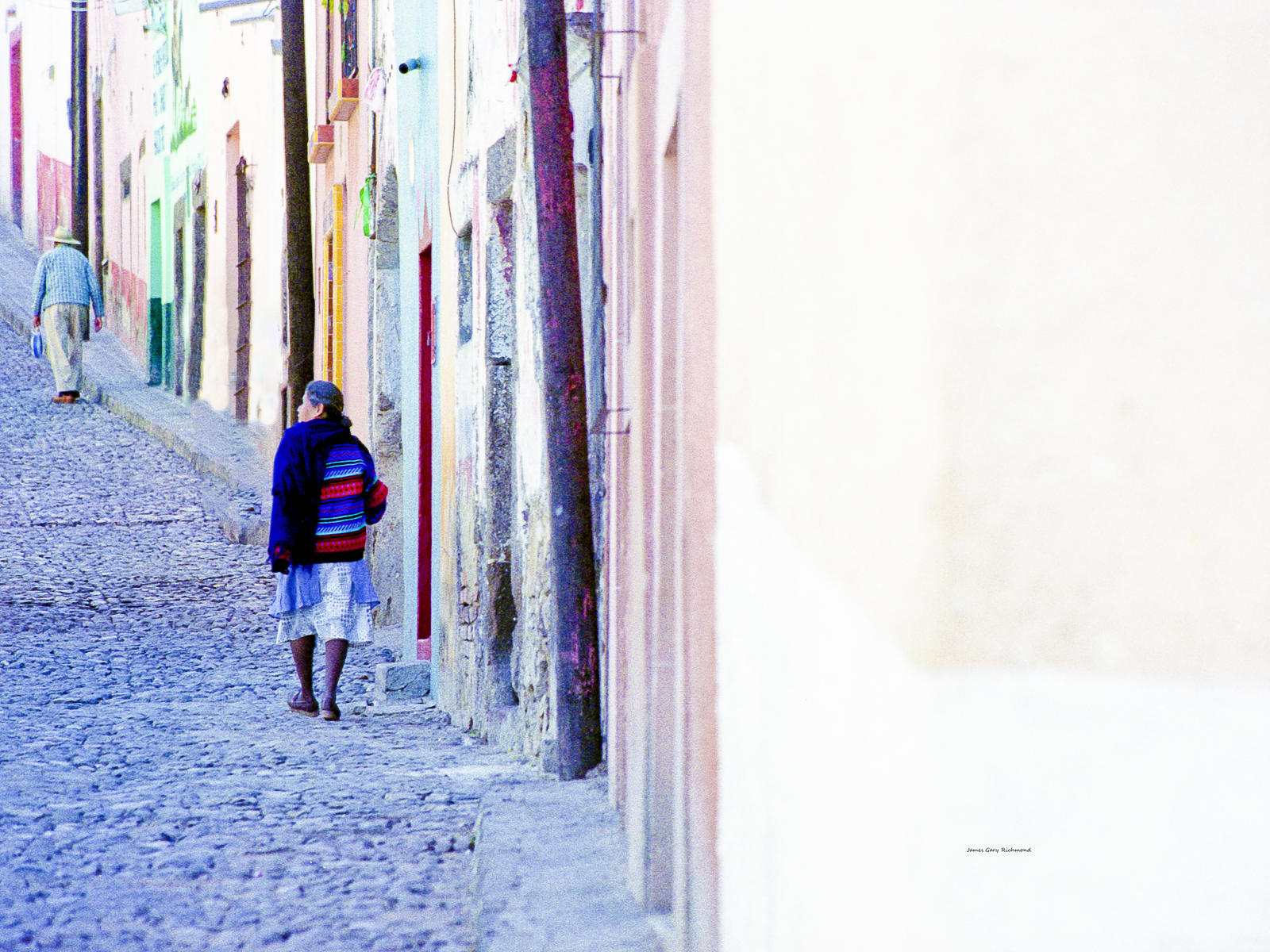 14969 architecture, lifestyle,  woman out for a walk, street scenes, .jpg